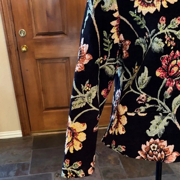 Anage Floral Velvet Blazer - Black and Multicolor